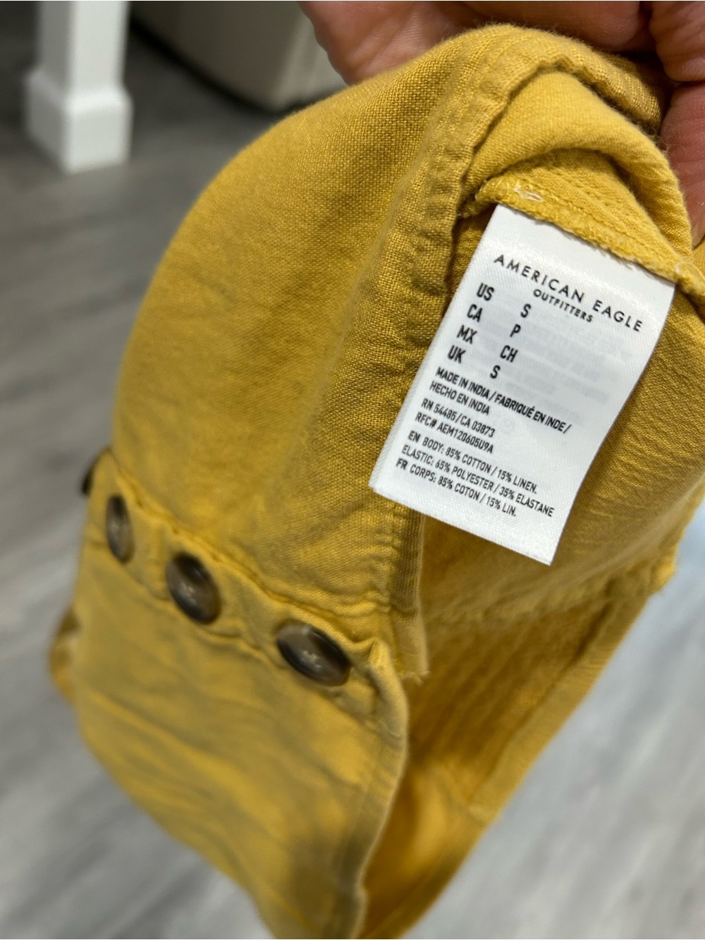 American Eagle Outfitters Yellow Button-Front Crop Top - Picture 5 of 5